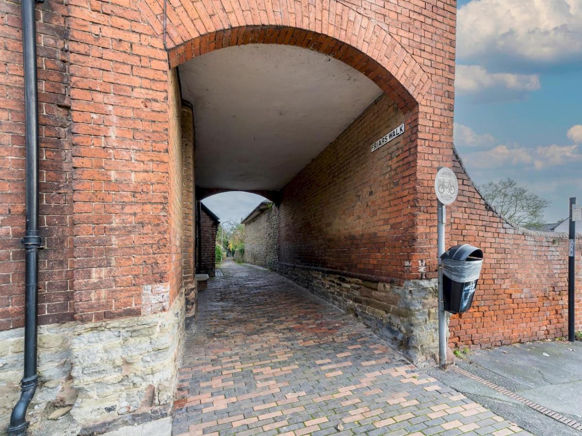 Pass The Keys Cosy 2 Bedroom Victorian Cottage Ludlow Exterior foto